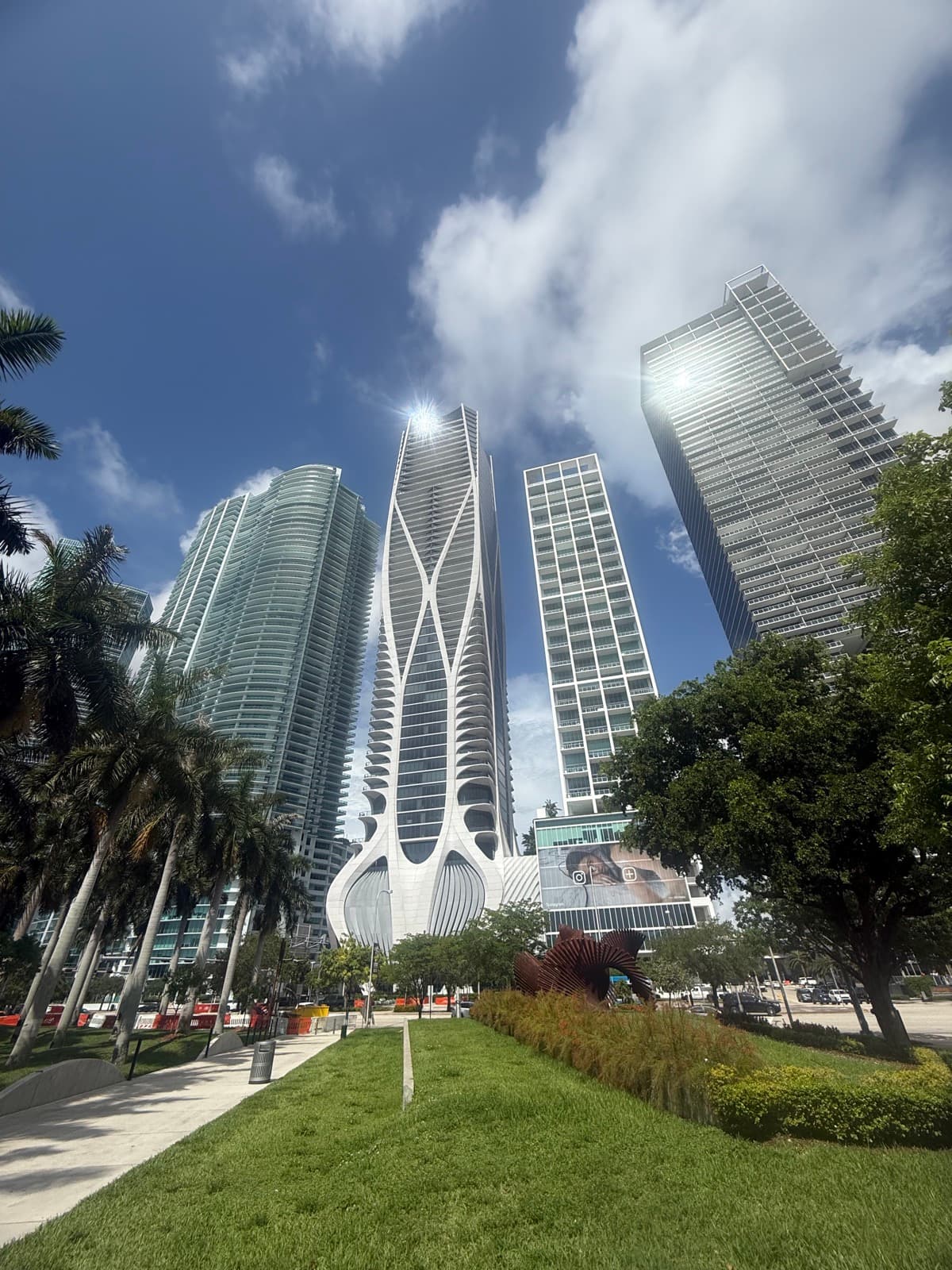 Quartier urbain et tours de bureaux, l'expérience client transposée au-delà de l'hôtellerie