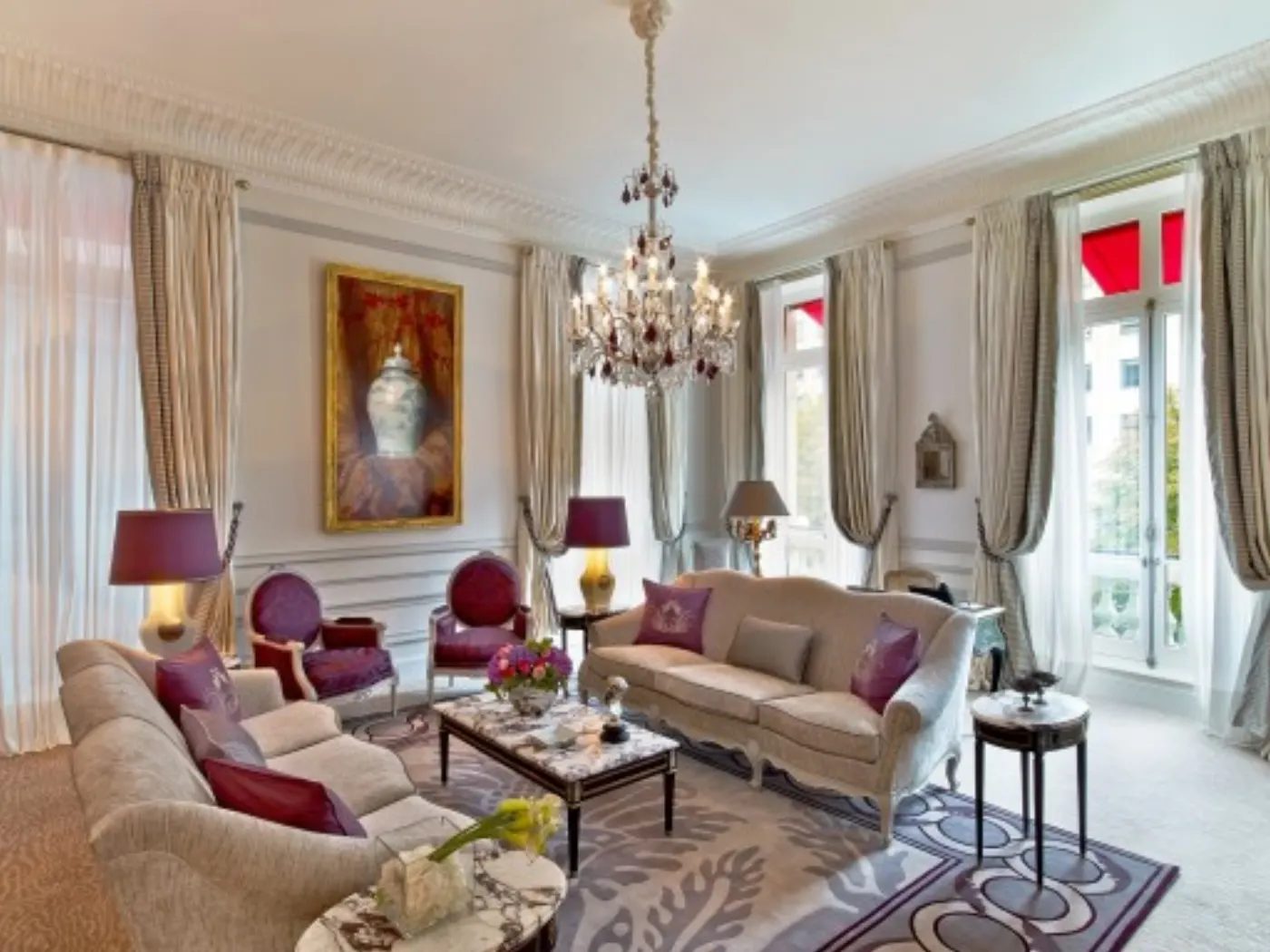 Plaza Athenee Suite Prestige