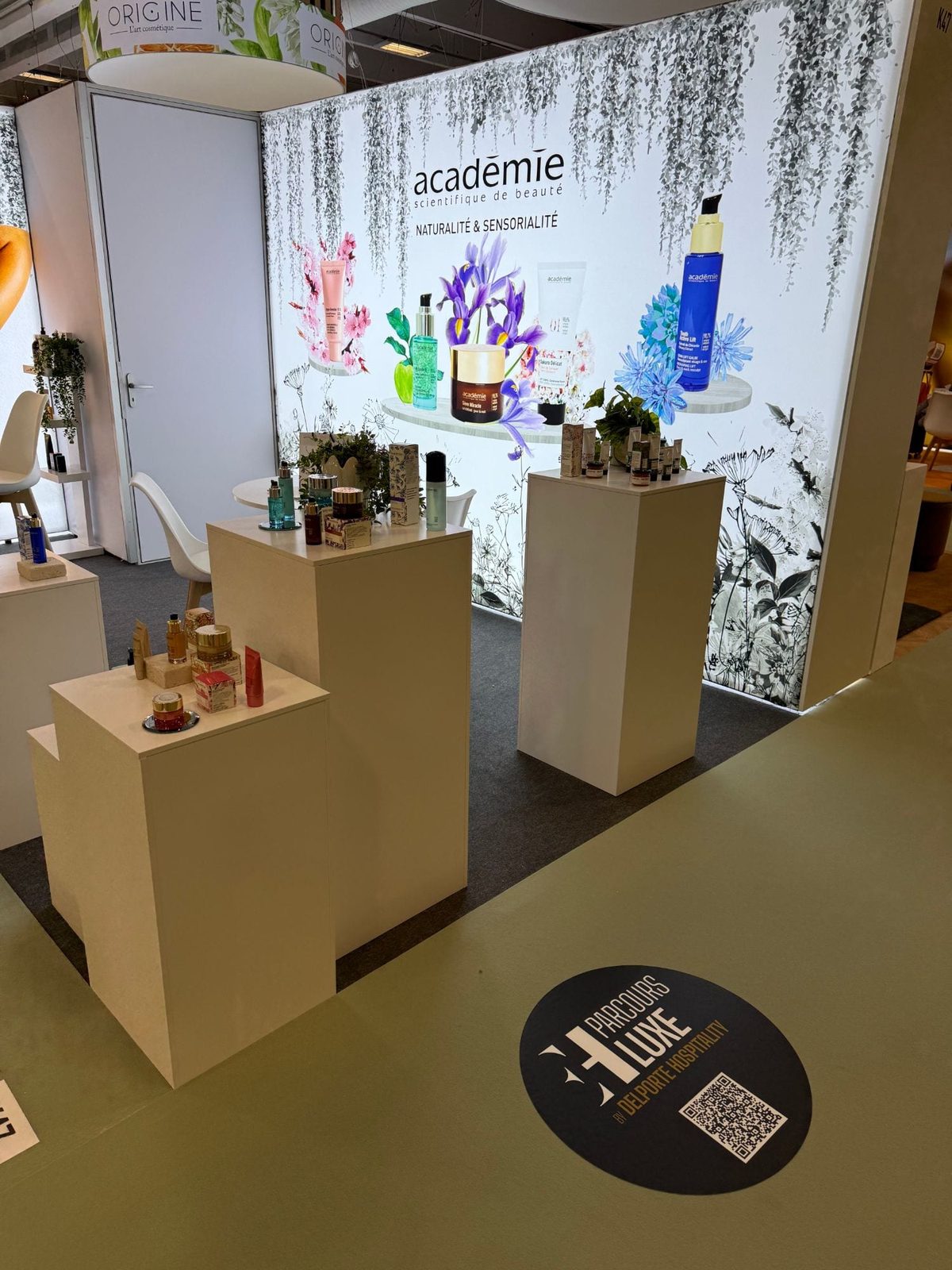 Luxury Trail floor marker in front of the Academie Scientifique de Beaute stand